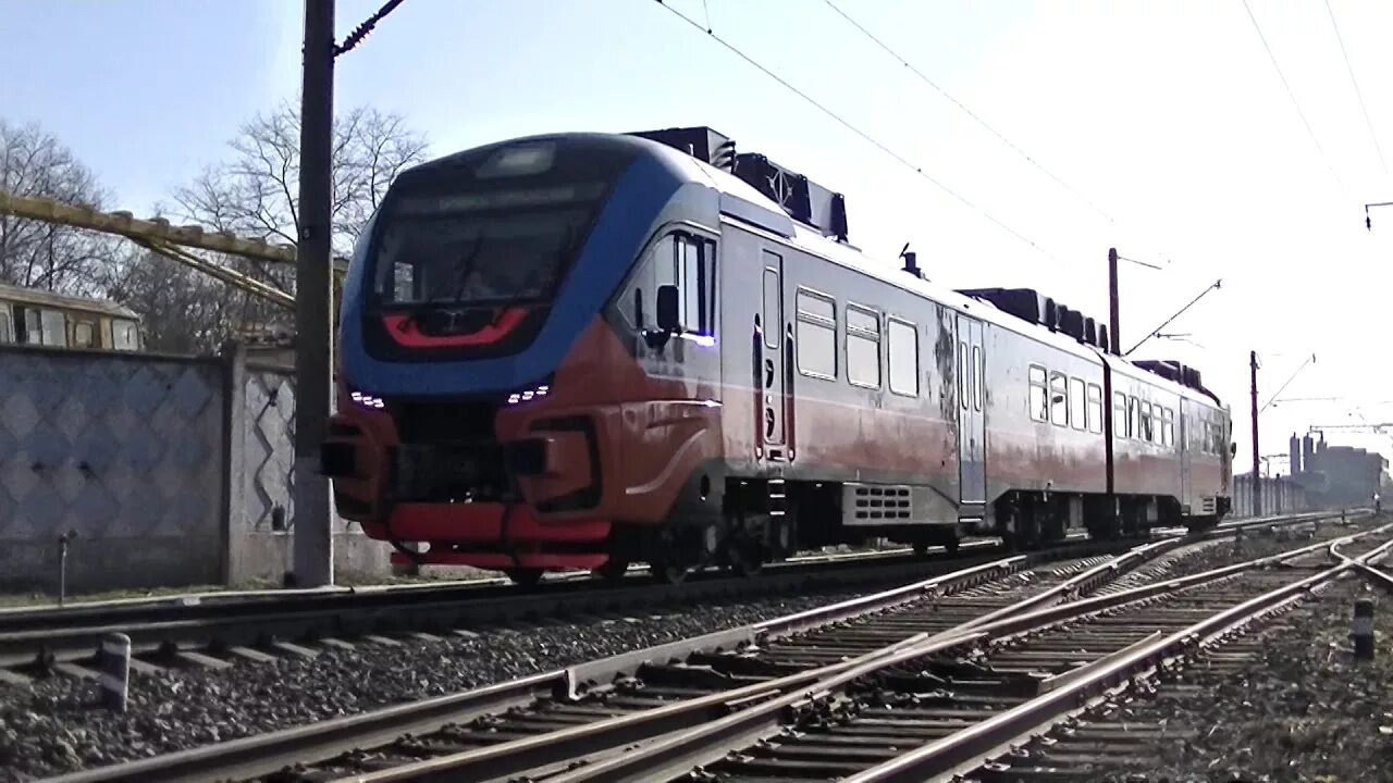 Станция волгодонская ржд. Ржд волгодонск расписание. Информационные табло на остановках норматив установки. Ржд волгодонск расписание. Ра3 рельсовый автобус брянск.