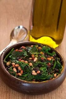 Оливковое масло с кедровыми орешками