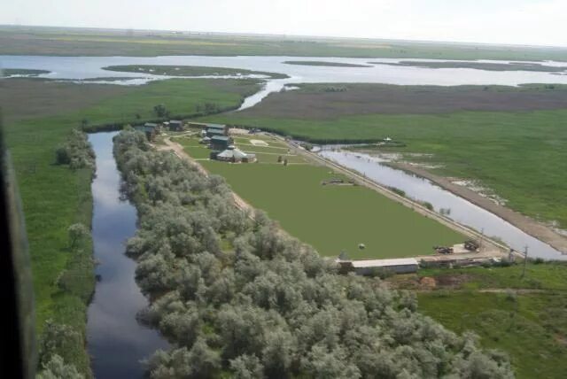 Русская усадьба Астрахань. Турбаза в Астраханской области на Каспии. Проран база отдыха. Астраханская область протоки. Усадьбы астраханской области