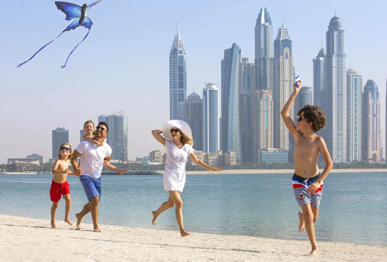 Fairmont the Palm 5 пляж. Турпакет Дубай. Эмираты туризм. Путешествие в Дубай с семьей. Поездка в дубай на двоих