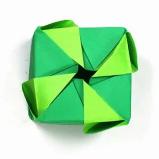 Кубик из бумаги без клея