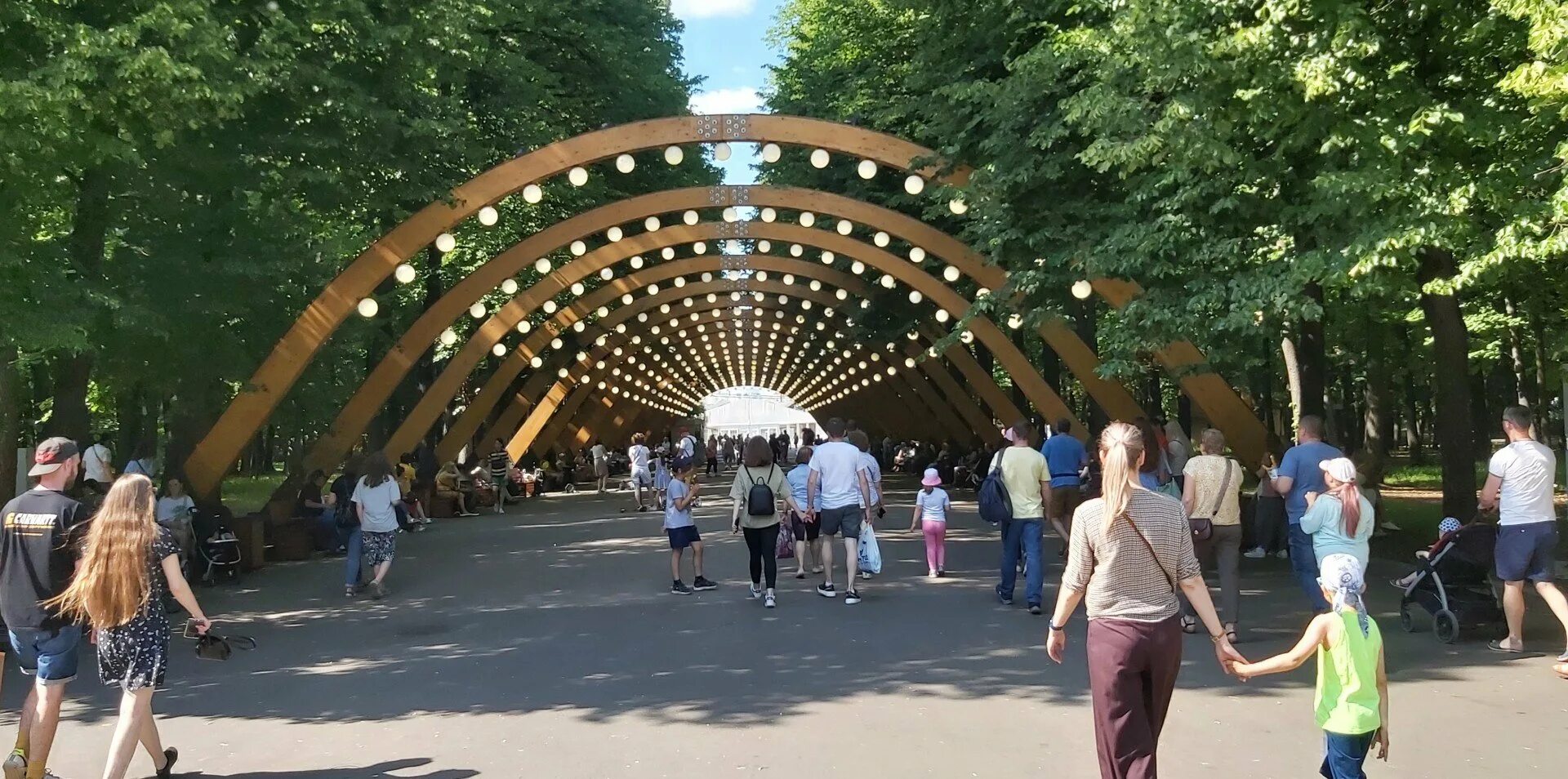 Чего нет в парке астрономов в сокольниках. Парк сокольники гулянья. парк астрономов сокольники. парк сокольники достопримечательности.