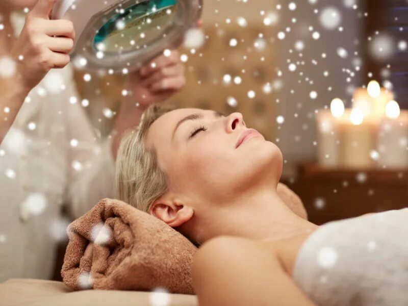 Стоун аромамассаж. С наступающим новым годом спа. Спа массаж. Спа массаж. Тайский массаж для женщин.