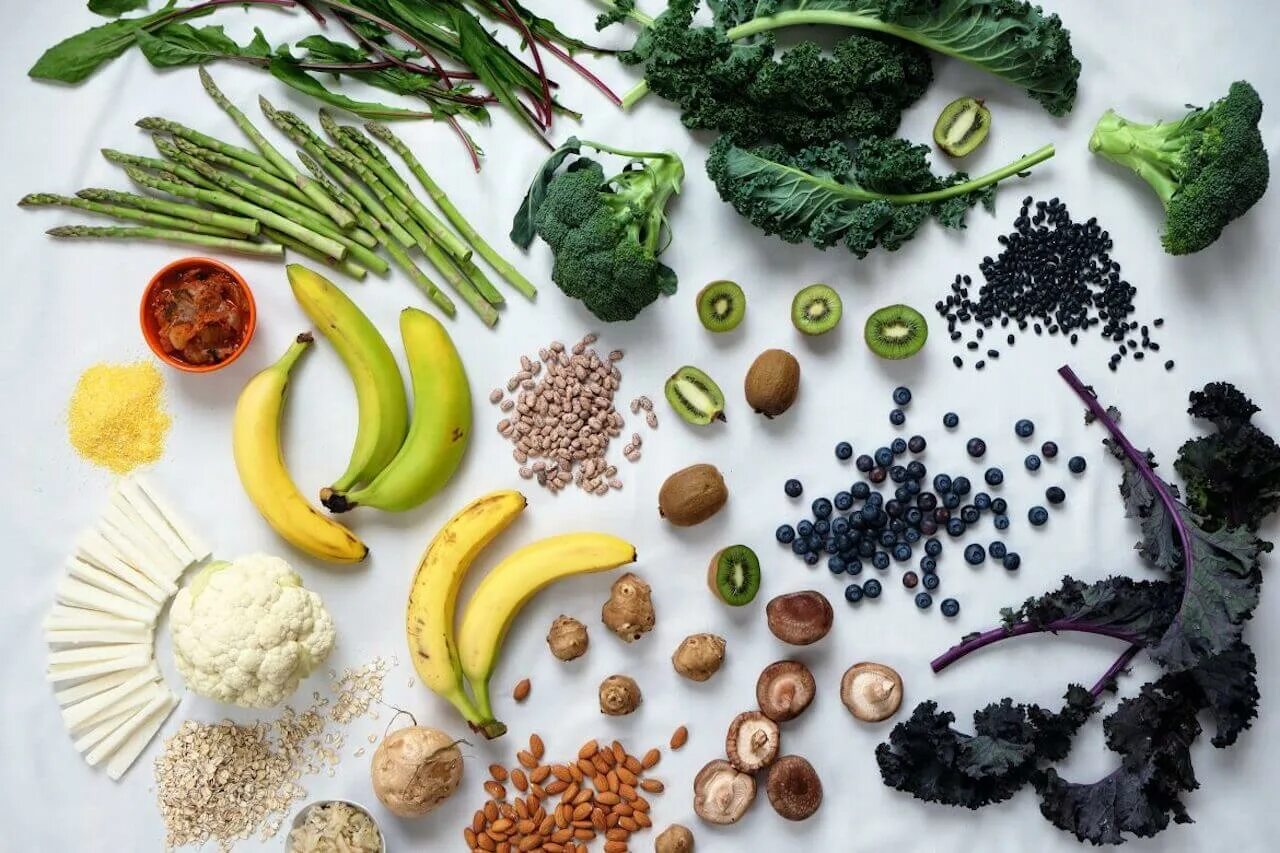 Возникнуть пища. Разнообразная еда. Презентация по теме диета. Продукты йод картинки на обои телефона. Лицевые токсикоинфекции это.