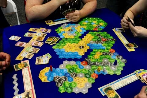Топ настольных игр для компании