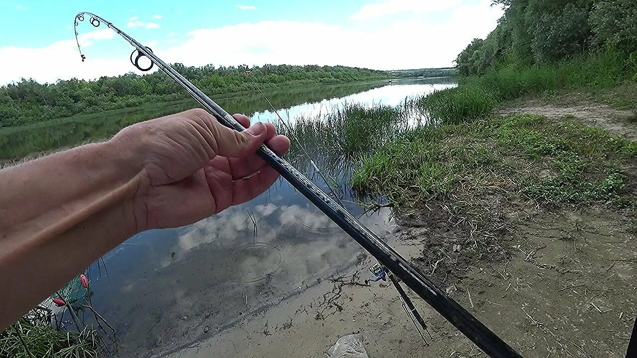 Ловля налима осенью на закидушку. Рыбалка. Ловля на донку весной на реке. Снасть полудонка с поплавком. Донка фидер.