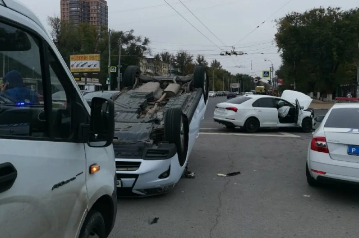 Авария на стачках в Ростове на Дону. ДТП В Ростове-на-Дону за последние Стачки. Ростов новости дон 24