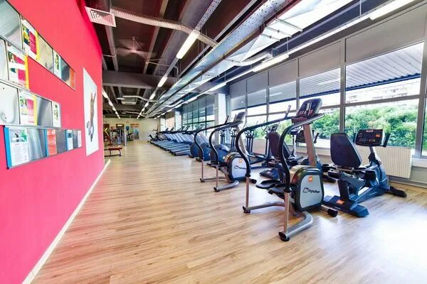 Алекс фитнес липецкая 13. Alex fitness бирюлево. Фитнес-клуб alex fitness бирюлево. Алекс фитнес бирюлево липецкая. Фитнес клуб бирюлево.