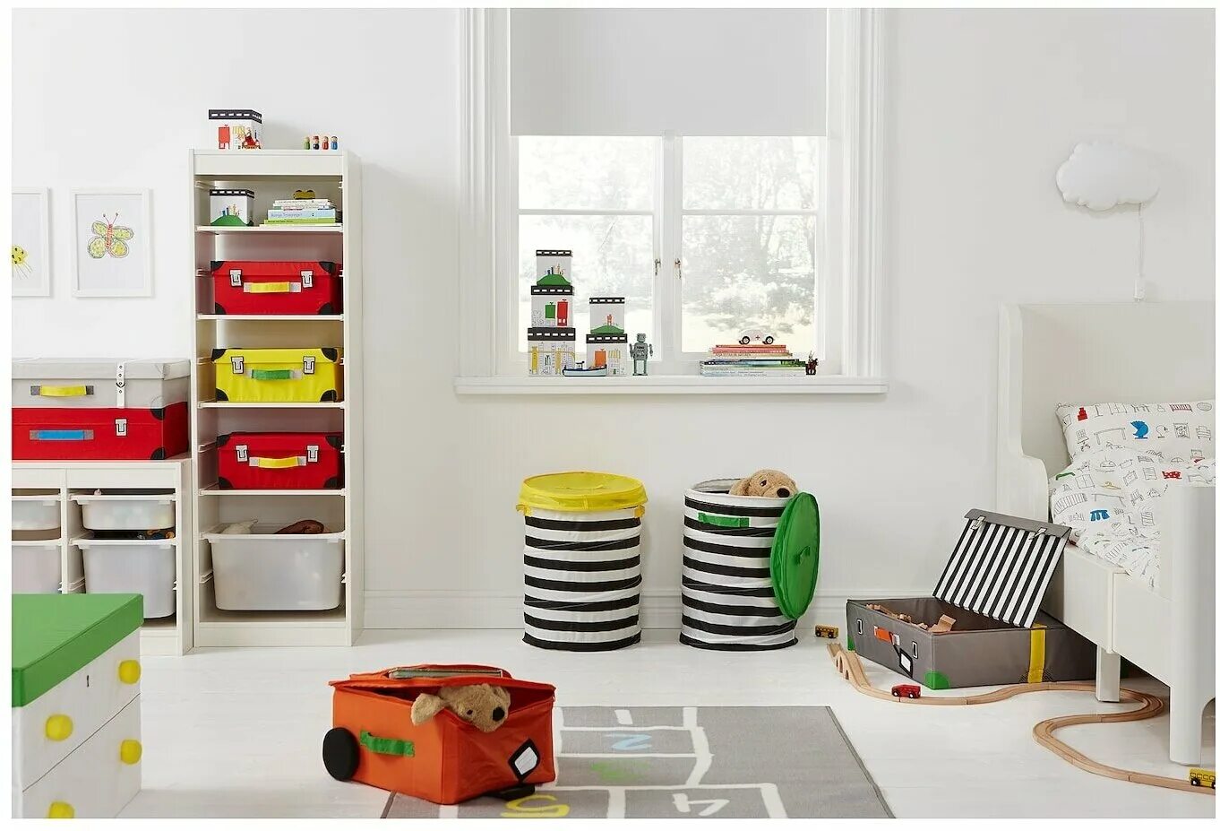 Система хранения игрушек в детской. Стеллаж для детской. Кубики полки как у ютуберов. Флюттбар корзина c крышкой. Хранение игрушек.
