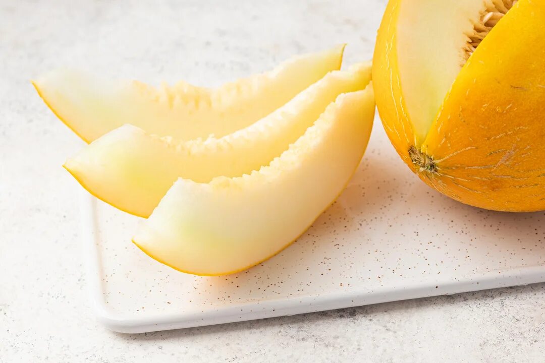 Дыня калий. Дыня колхозница. дыня колхозница в разрезе. дыня afghan honeydew. дыня колхозница узбекистан.
