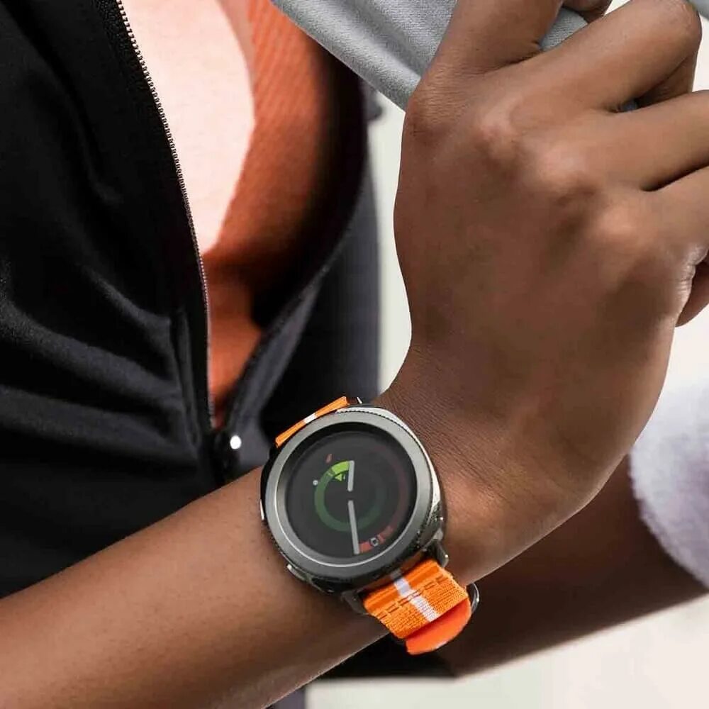 Samsung watch xiaomi. Samsung Gear Sport. Samsung Galaxy watch Sport. Галакси вотч 4. Самсунг Гэлэкси вотч 4.