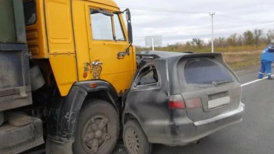 Камазы самарская область. КАМАЗ Самара. ДТП Самара, Волгоград - КАМАЗ.. Авария в Чапаевске вчера на трассе.