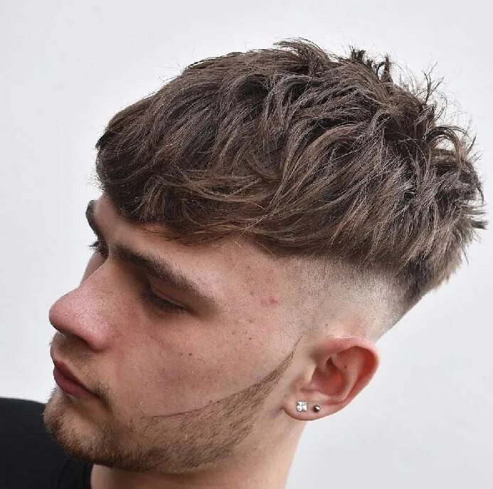 Pin on Coiffure homme Wavy hair men, Thick hair styles, Mens hairstyles thick ha