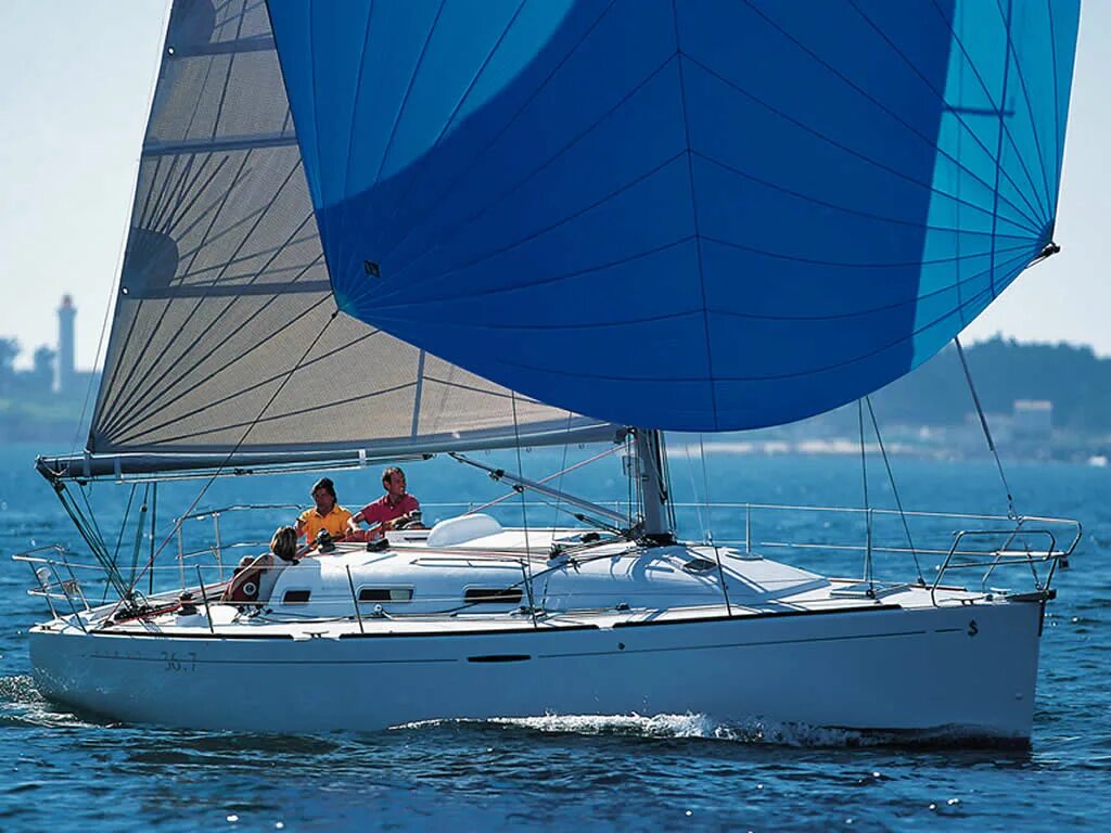 In our sailing boat перевод