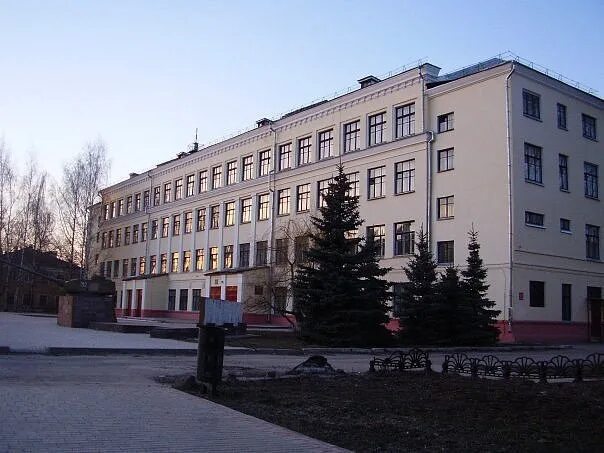 Московская школа 115. Гимназия 1517 карамышевская набережная. Школа на лялином переулке. Школа текстильщики 484. Московская школа 115.