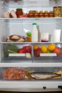 Почему продукты хранятся в холодильнике