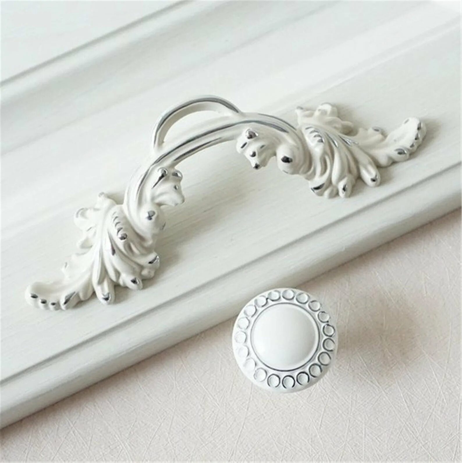 Ручки для белого шкафа. Кухонные ручки. Дверные ручки для белого шкафа. Ручки на белый шкаф. Ручки для белого шкафа.