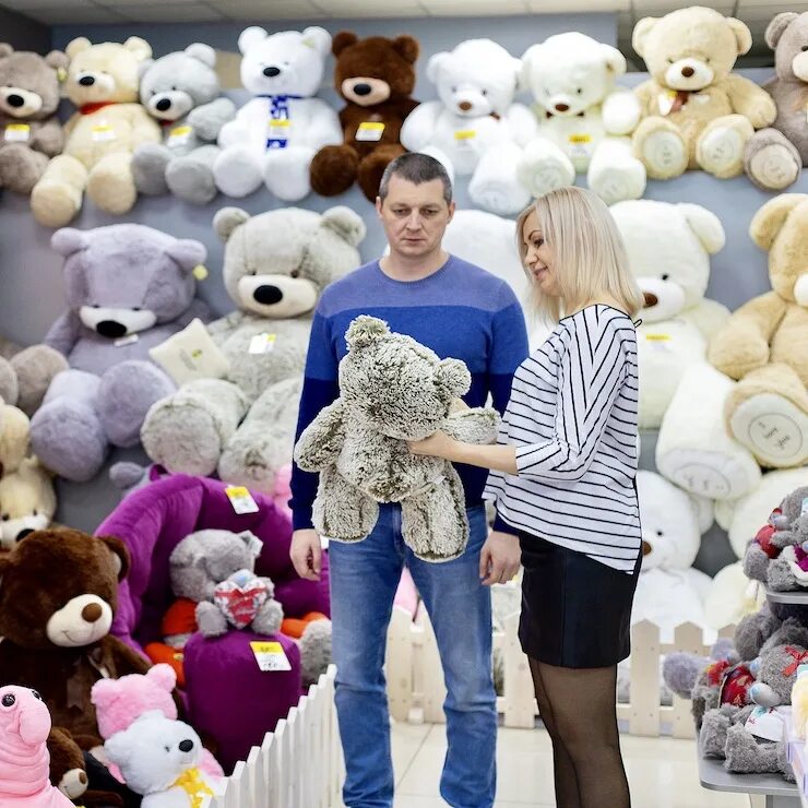 логотип детский медвежонок. логотип детской одежды с медведем. мишка в магазине. мишка магазин одежды. одежда для мишки тедди.