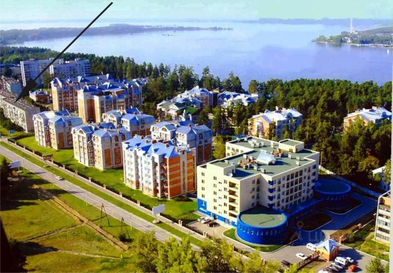 обь. радужный 3 мкр. барабинск базарчик. одноэтажный домик в тогучи. дивногорск новостройки.