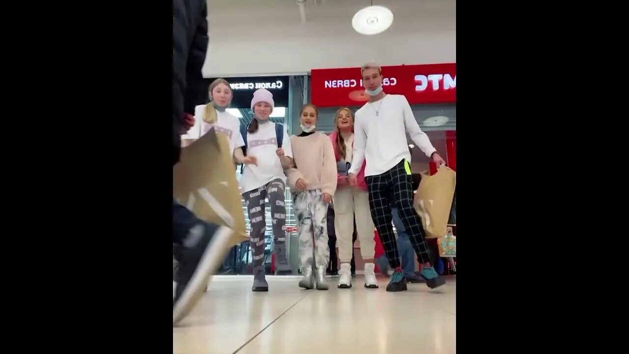 Хаус вали карнавал. Новая участница хайп хауса.