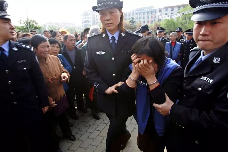 Смертная казнь в китае как проходит. Китайские коррупционеры.