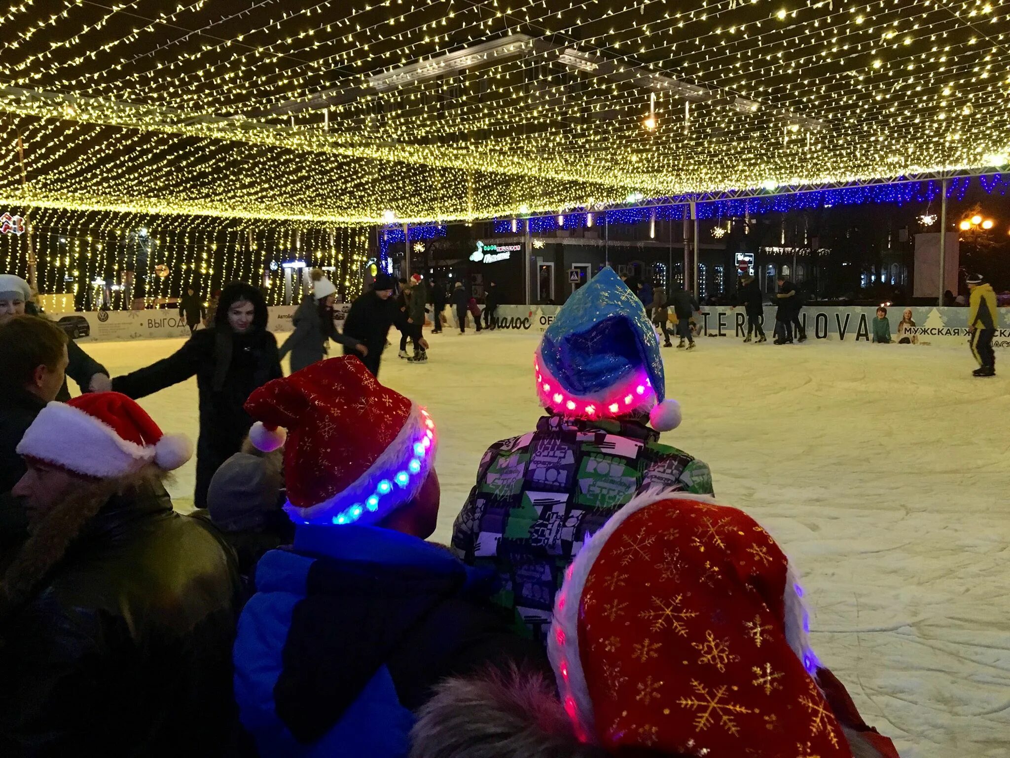 каток на площади ленина ульяновск. каток белгород 2022. каток на соборной площади. каток на соборной площади. каток на соборной площади.