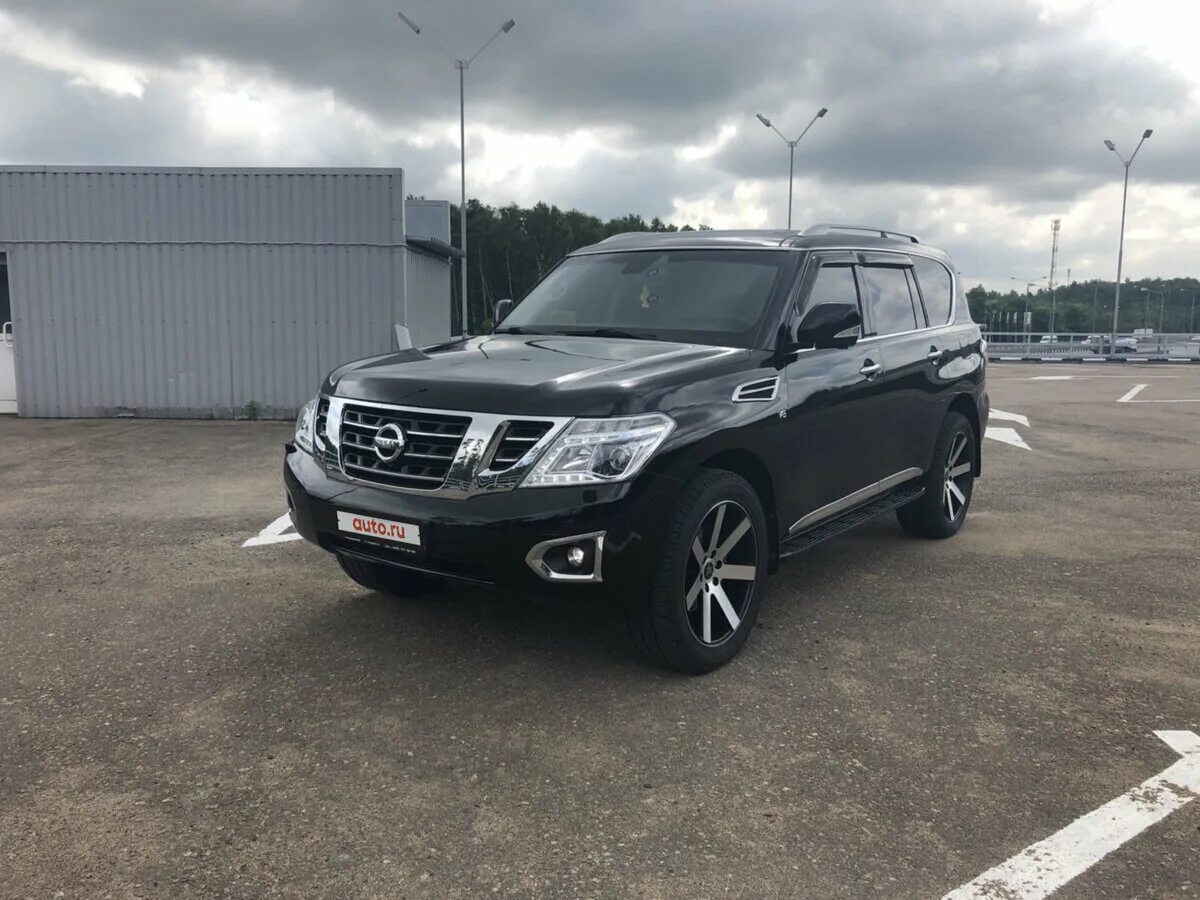 Ниссан патрол y62 купить. Nissan Patrol y62 Black. Nissan Patrol y62 черный. Nissan Patrol y62 антихром. Nissan Patrol y62 2011.