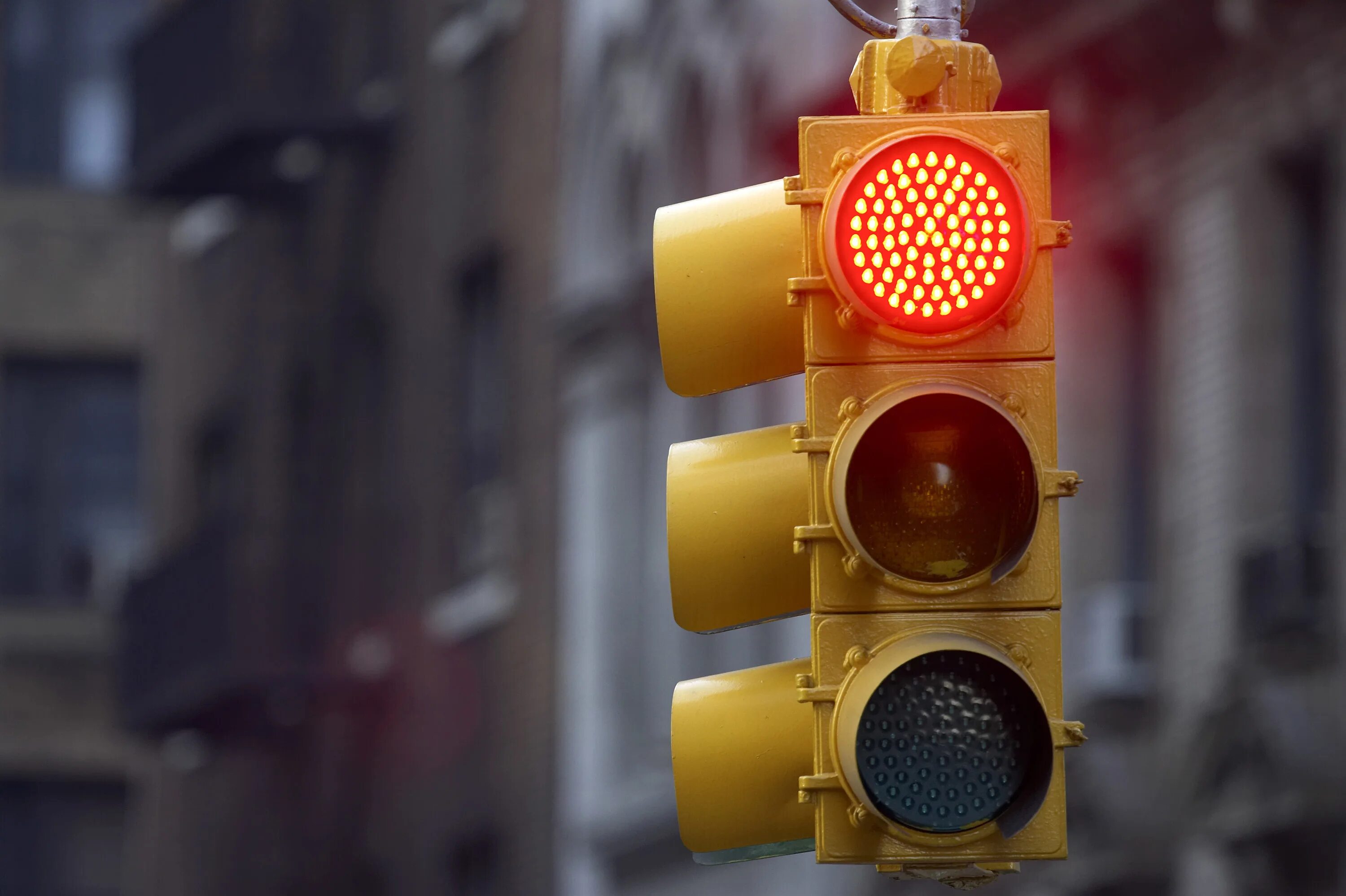 Turn right the traffic lights
