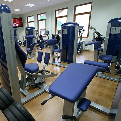 Зелёная поляна тренажерный зал. Fitness city эталон. Поляны, д5 , фитнес сити эталон. Фитнес центр красная поляна тверь. Фитнес-центр "красная поляна".