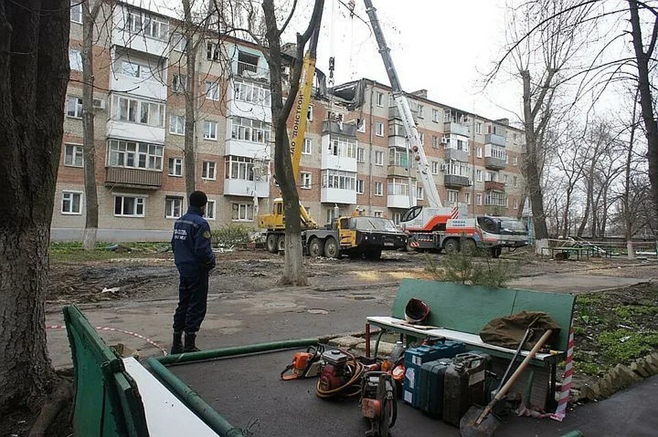 Что творится в таганроге. Взрыв дома в Таганроге. Причина взрыва в Таганроге. Таганрог экология.