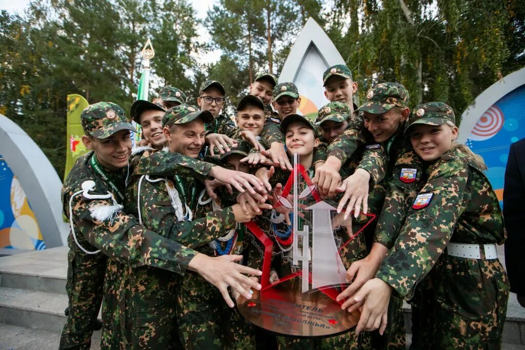 Военно спортивные игры в школе. Военно патриотический лагерь Зарница. Зарница (игра). Штурм Зарница. Военно-спортивная игра Зарница.