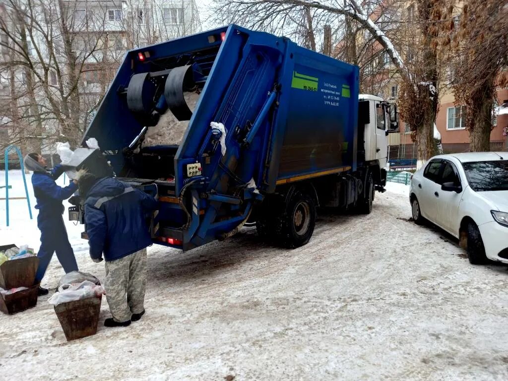 Мусоровоз Экоцентр. Экоцентр мусоровоз Майкоп. Экоцентр Астрахань мусоровоз. Эко центр машина МУСОРОВАЗ.