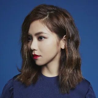 G.E.M.邓 紫 棋) 你 不 是 真 正 的 快 乐.