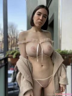 Slideshow blossom_moonlight onlyfans.