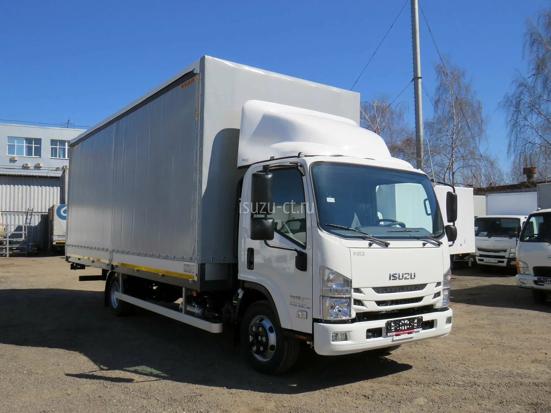 Борт 5 тонн. Isuzu nqr90 бортовой. Isuzu Elf 9.5. Исузу Эльф 2021. Isuzu nqr90 изотерм.