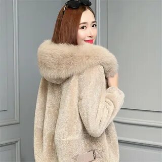Меховая куртка женская из искусственного меха
