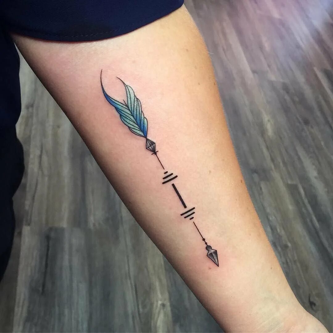 тату стрела. тату в виде стрелы. тату стрела эскиз. тату стрела для девушек. тату стрела на руке для девушек.