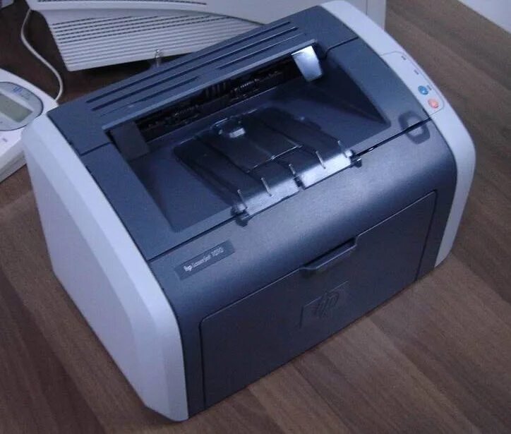 Принтер лазерный НР-1010.
