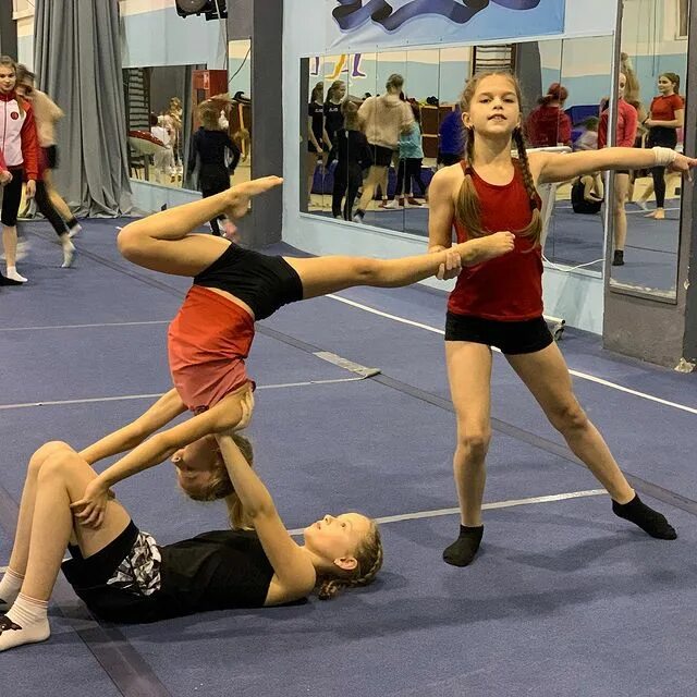 игра акробат человек. академия рафкис. рафкис на выборгском шоссе. региональная академия физической культуры и спорта санкт-петербург. рафкис тренера.