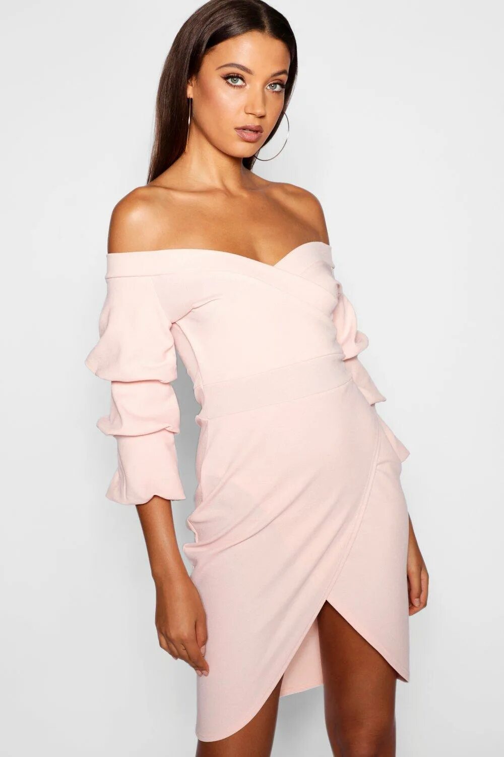 Tall off. Трикотажное платье с открытыми плечами. Tall off. Комбинезон с шортами boohoo. Tall off.