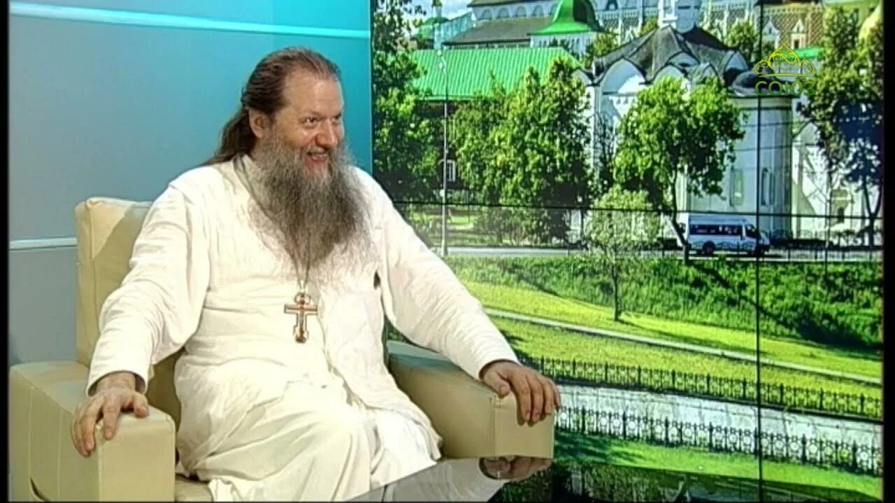 Батюшка на канале союз