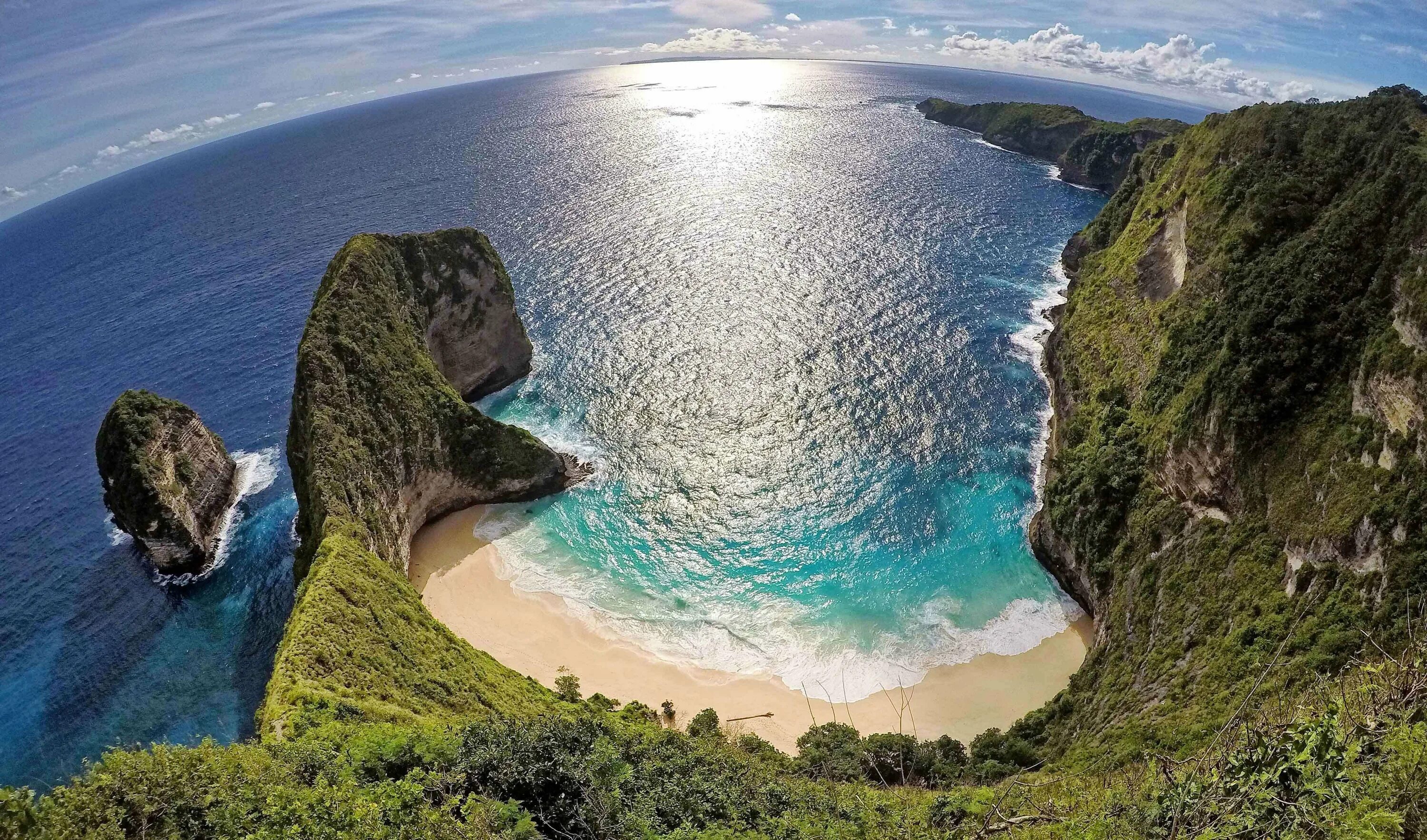 Нуса Пенида Индонезия. Остров Nusa Penida. Nusa Penida Бали. Пляж Нуса Пенида Бали.