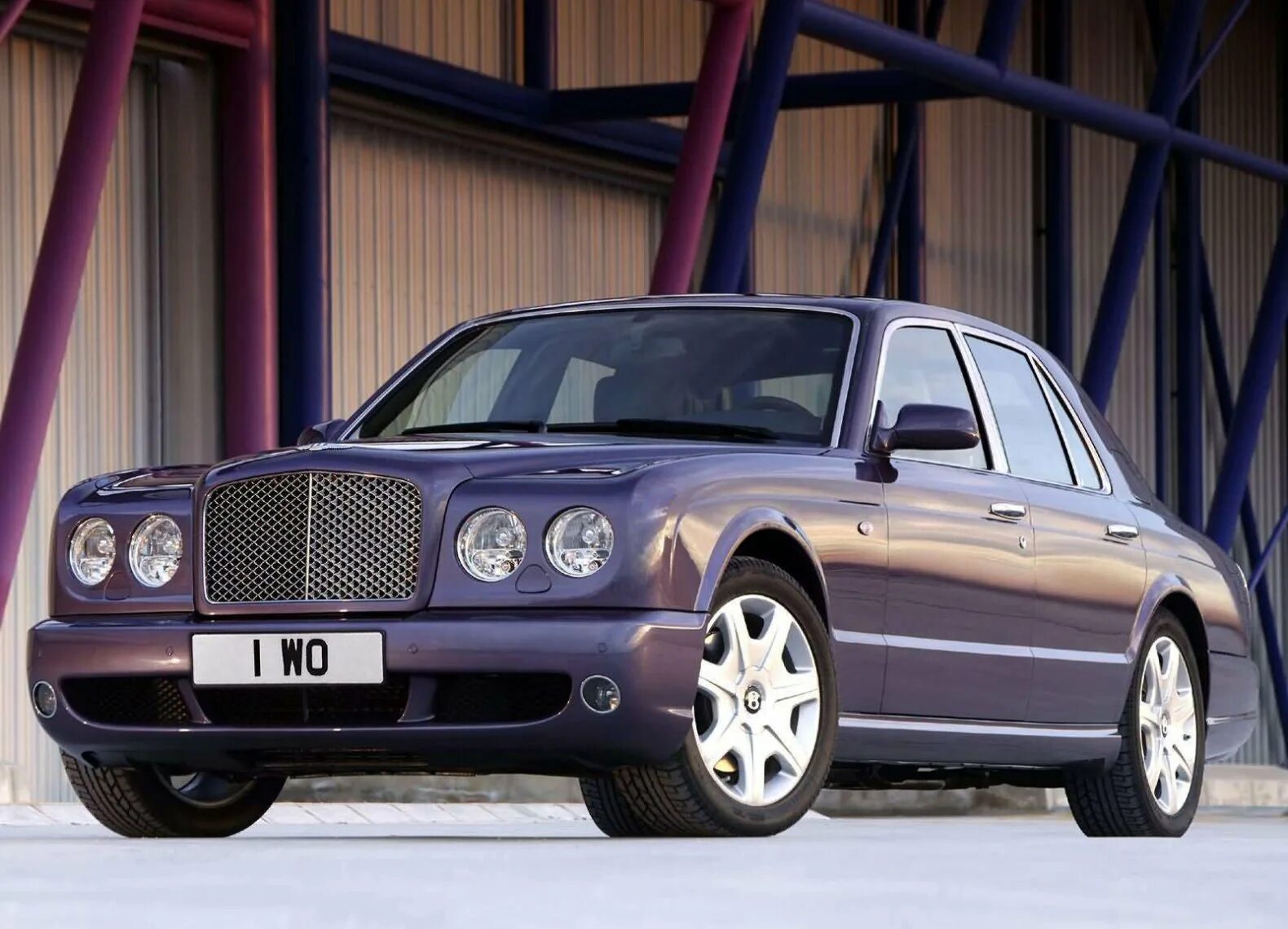 Bentley Arnage 2005. Бентли Арнаж 2002. Bentley Arnage. Bentley Arnage 1998. Бентли арнаж