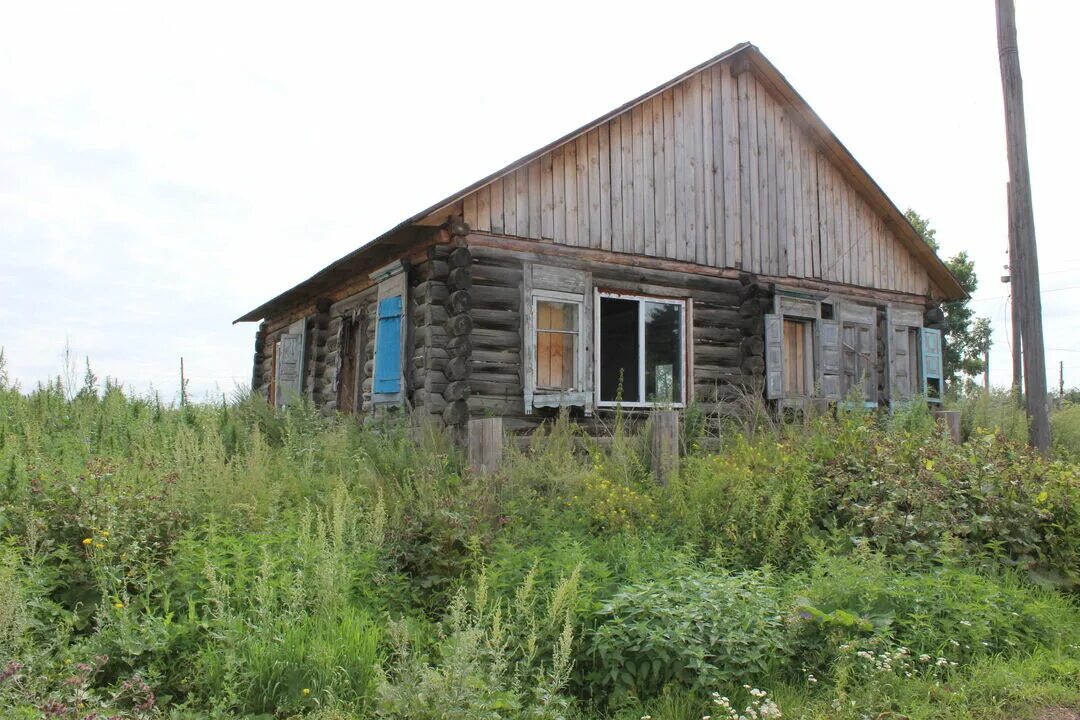 Дом в сухобузимском районе красноярского края. Дом Сурикова в Сухобузимо. Сухобузимо Красноярский край. Сухобузимо Красноярск. Село Иркутское Сухобузимский район.