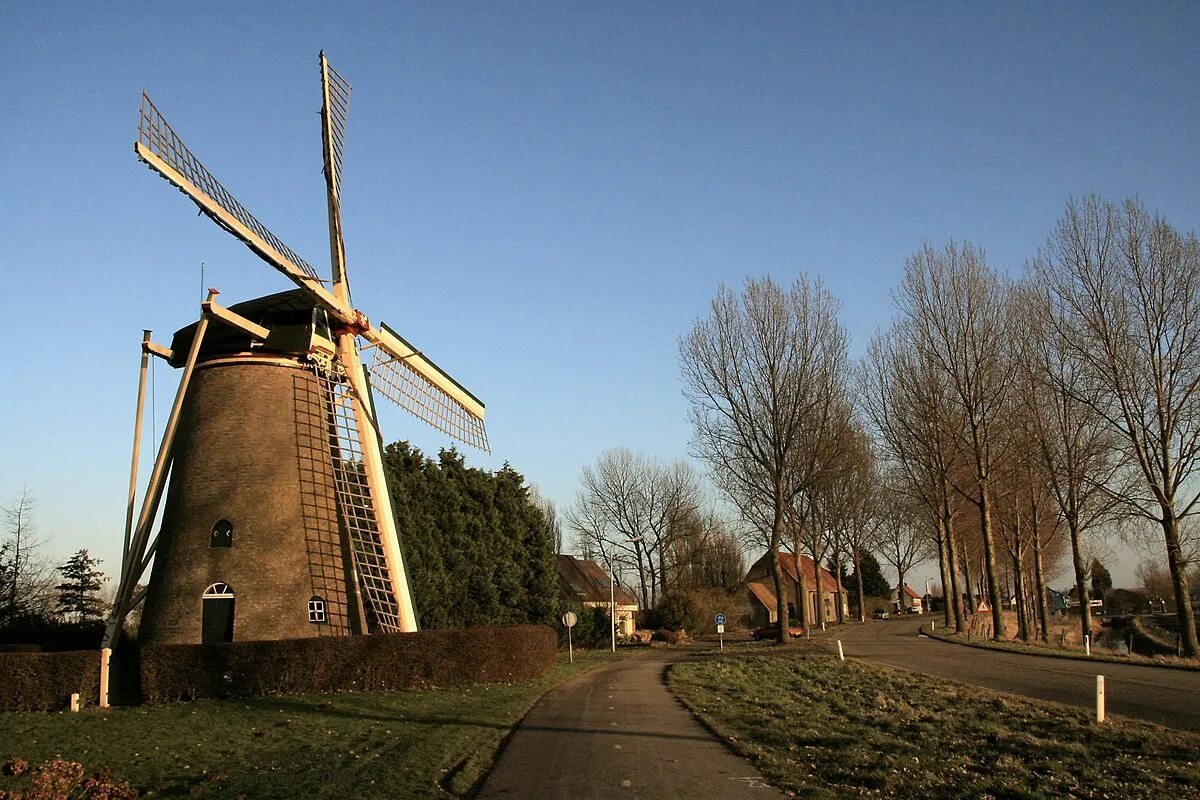 Молендейк. Windmolen. windmolen бутылка\. молендейк вид сверху.