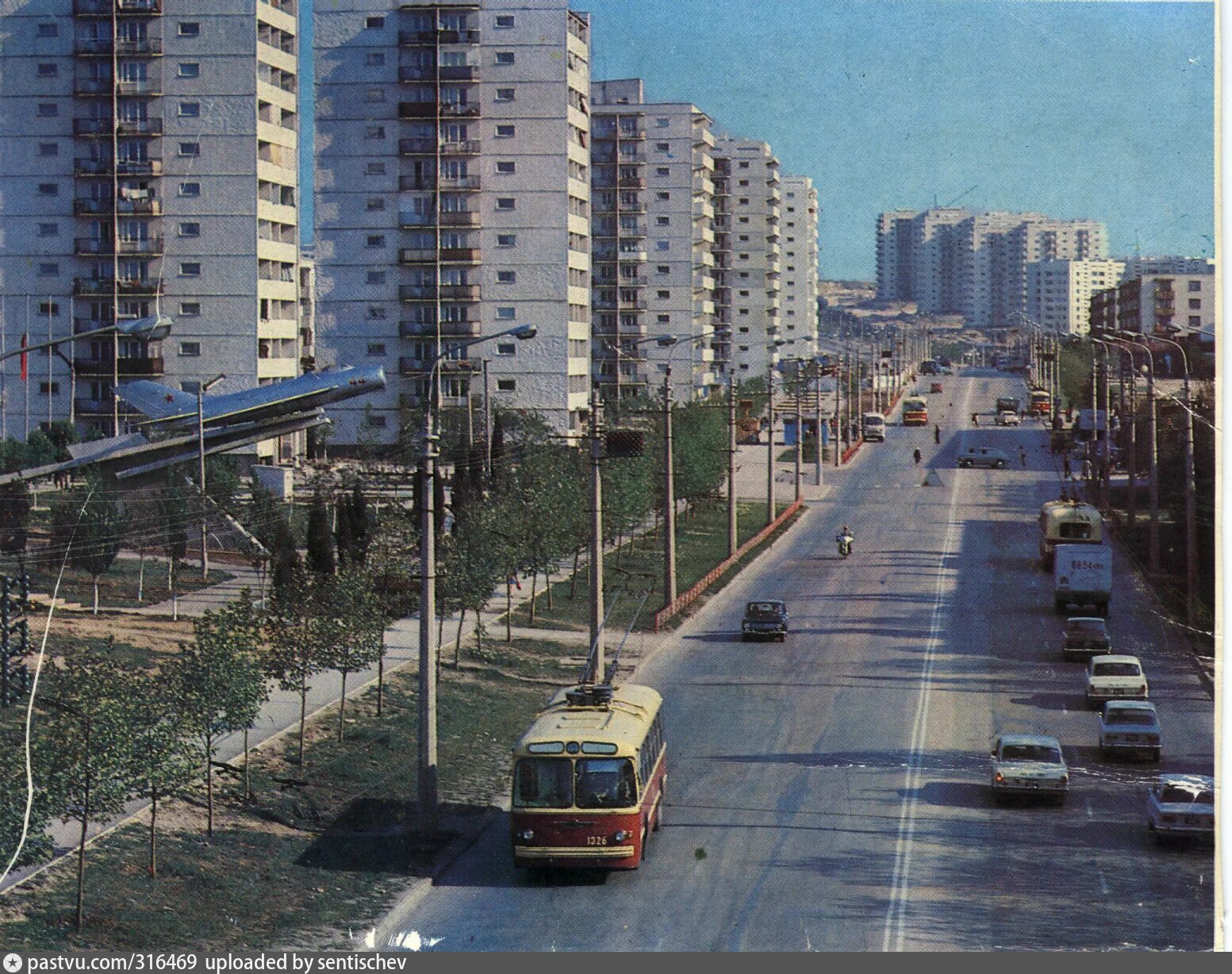 Проспект острякова севастополь. Проспект генерала острякова. А. Остряки севастополь. Остряки 228 севастополь.