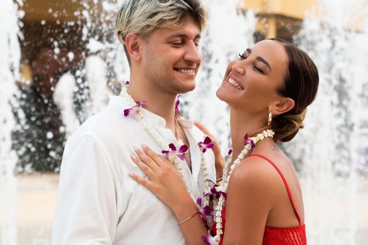 Ольгу бузову и даву. Ольгу бузову и даву. Ольгу бузову и даву. Бузова и манукян. Ольгу бузову и даву.