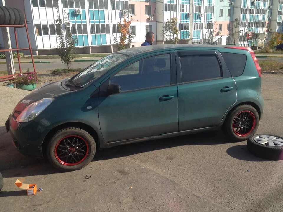 Диски ноут. Nissan Note r16. Ниссан ноут r15. Nissan Note диски r16. Диски Ниссан ноут е12.