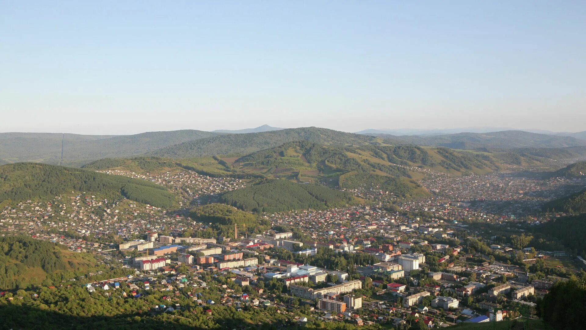 Ваз горно алтайск. Республика Алтай город Горно-Алтайск. Алтай Горно Алтайск. Горно-Алтайск фото города 2022. Горно Алтайск с высоты.