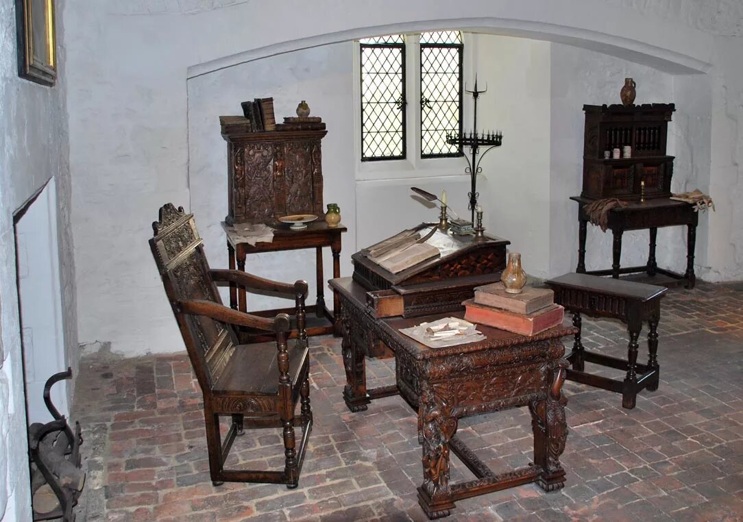 Мебель 17 века. Интерьер 16 века. Мебель XVII века. Интерьер 15 века. Мебель в 15 веке.